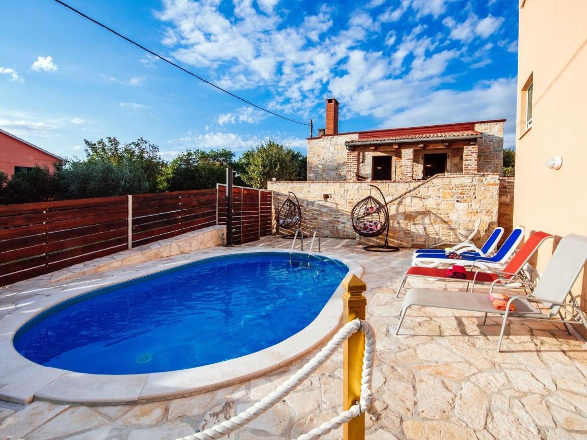 Splendid Holiday Home In Jasenice Maslenica Buitenkant foto