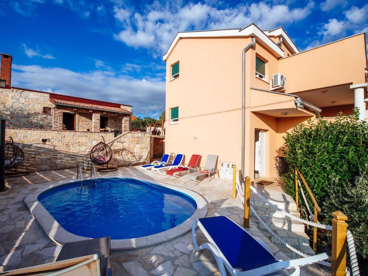 Splendid Holiday Home In Jasenice Maslenica Buitenkant foto