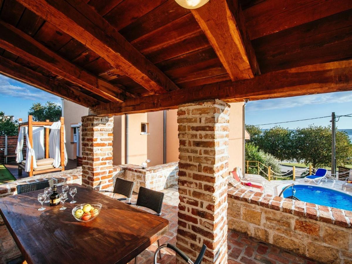 Splendid Holiday Home In Jasenice Maslenica Buitenkant foto