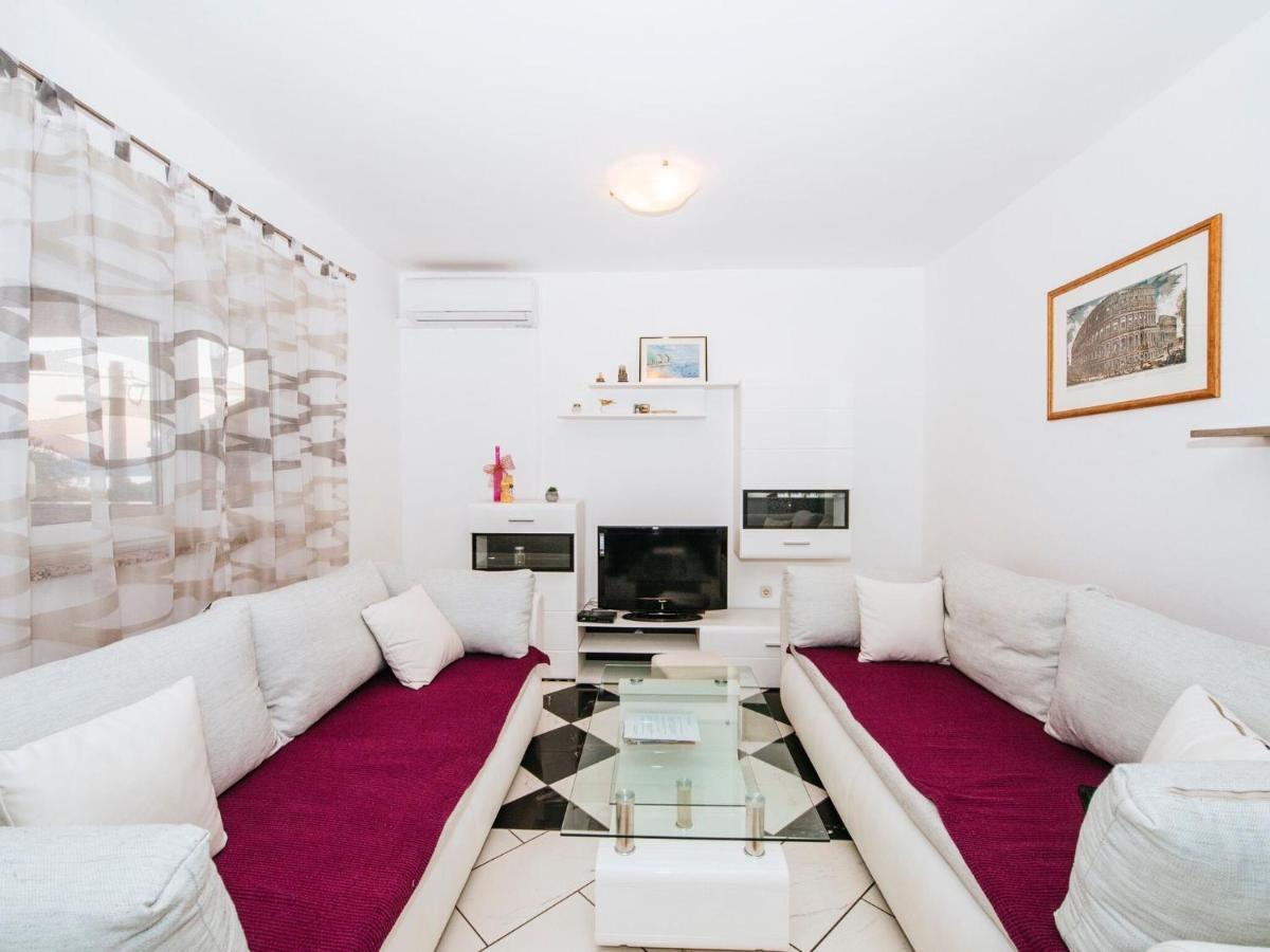 Splendid Holiday Home In Jasenice Maslenica Buitenkant foto